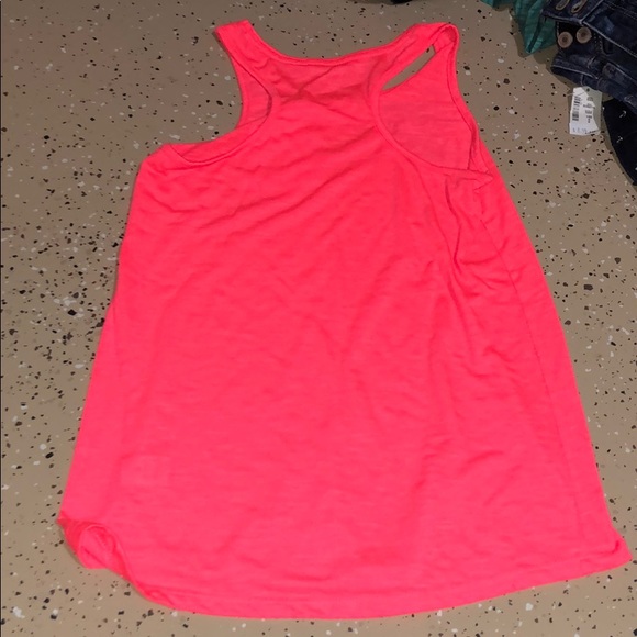 tank top - Picture 2 of 2